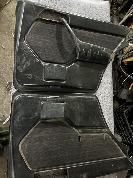 Дверные карты мерседес w124