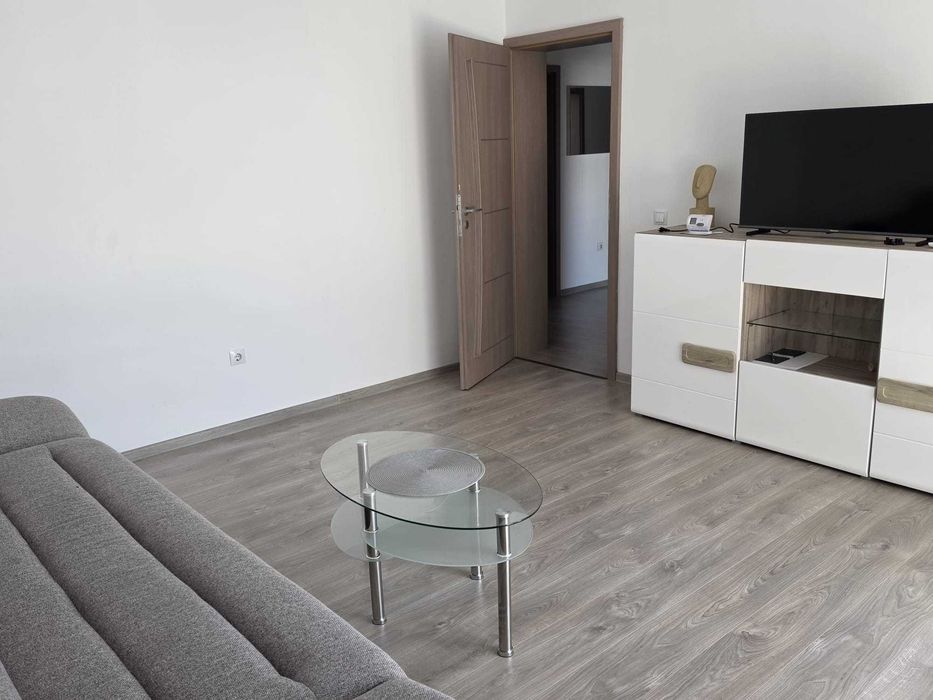 Apartament de Închiriat 3 CAM PRET 500E
