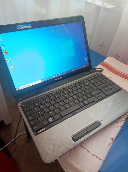 Laptopuri i5 i7 complete