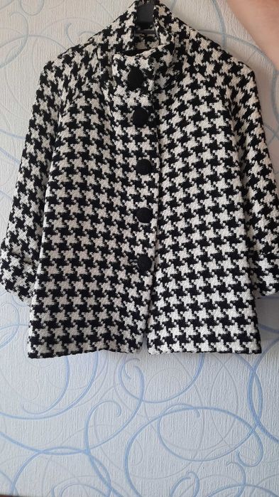 Женское пальто букле 38 размер