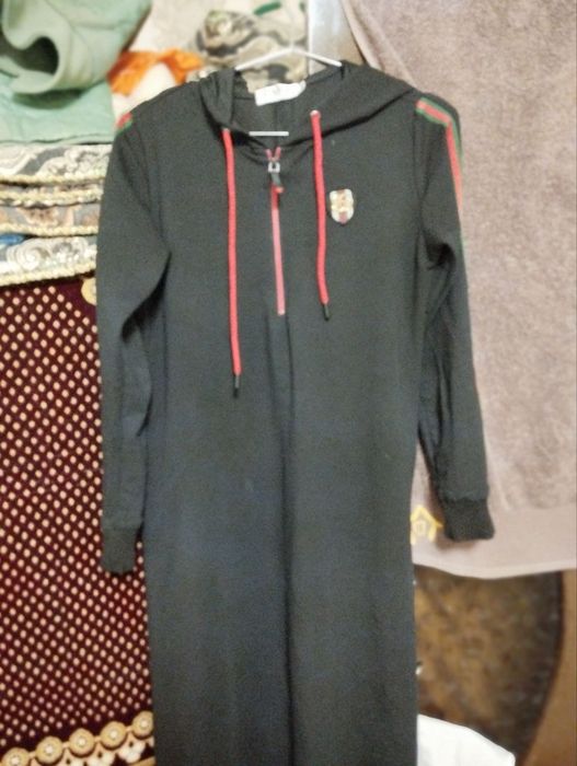 Продаётся женское платье