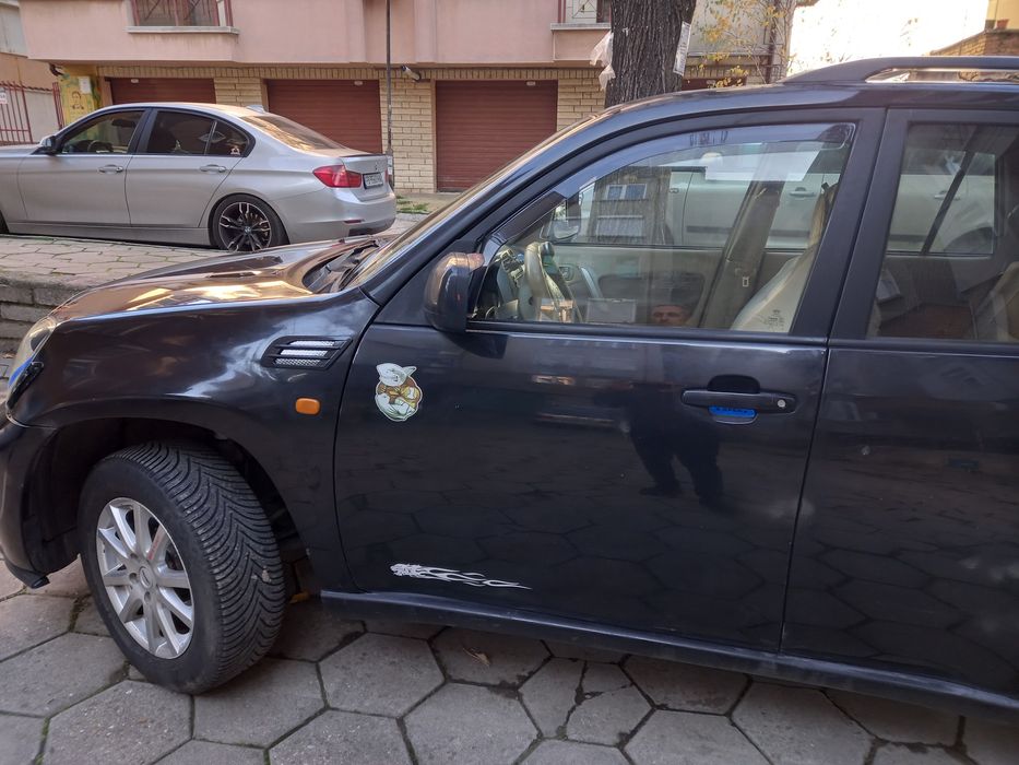 Продавам автомобил DR 5