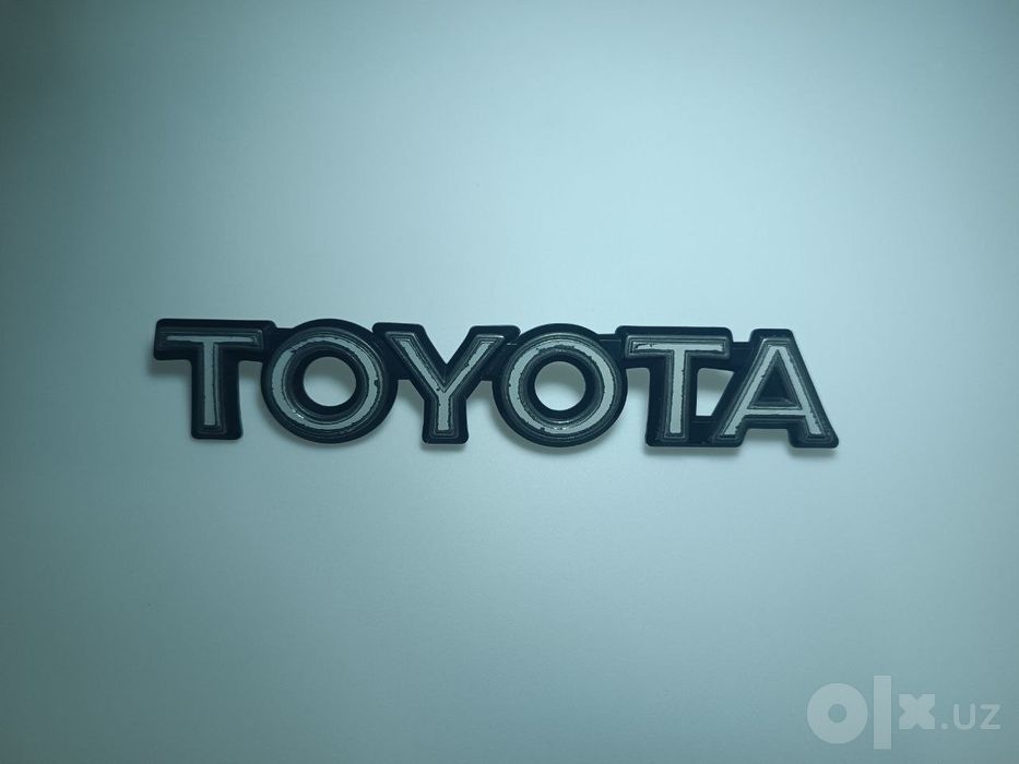 Продам знак TOYOTA