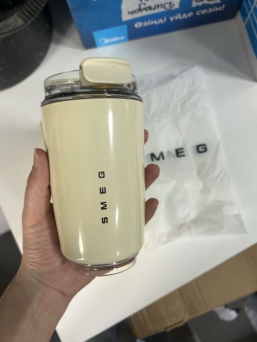 Термокружки Smeg