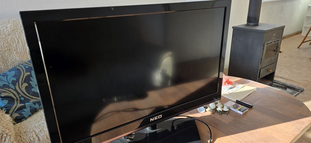 Продавам телевизор NEO 32'