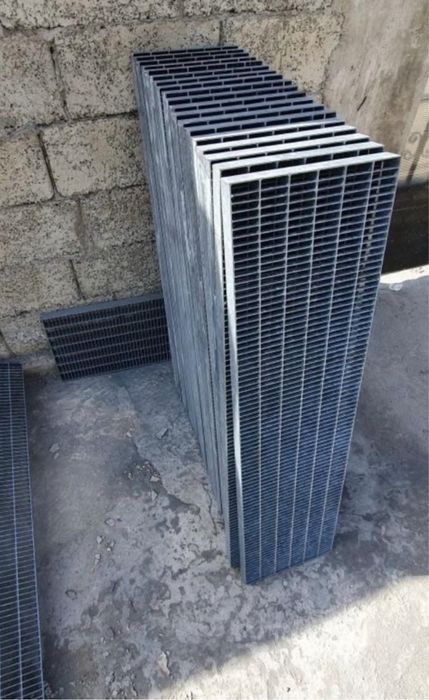 Trepte zicate galvanizate