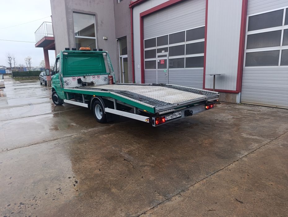 Пътна помощ 412 продава се