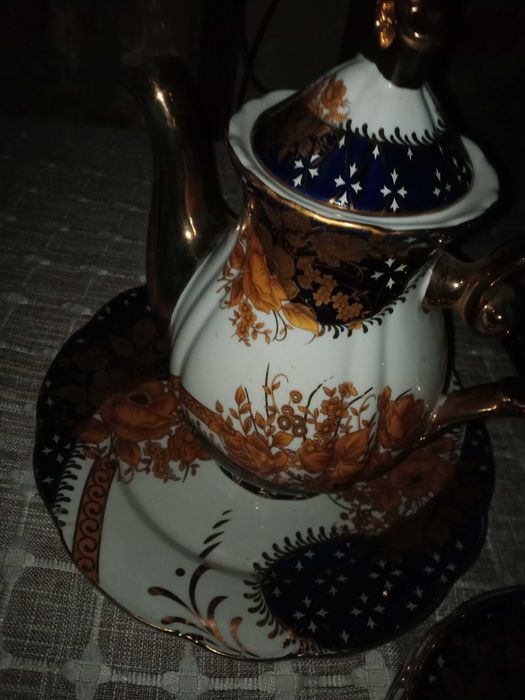 Продается чайный сервиз новый