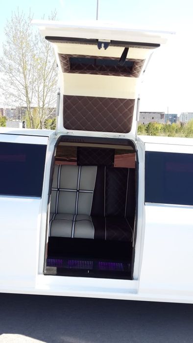 Продам лимузин Мерседес 221