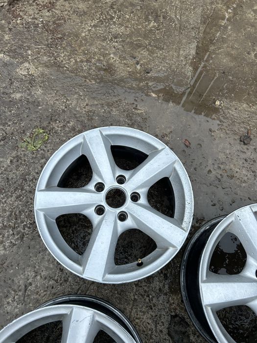Jante Aliaj 5x112 R16 VW Passat  Touran Golf V VI