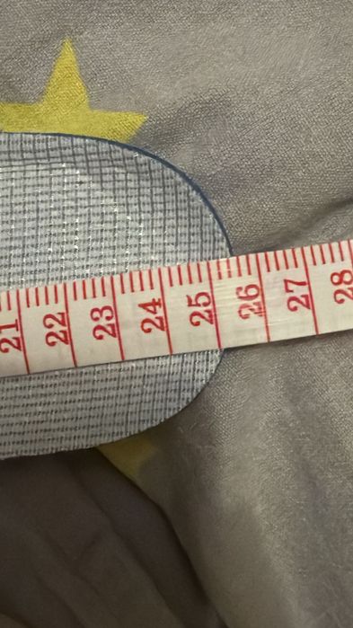 Продам новые красовки 6000тг