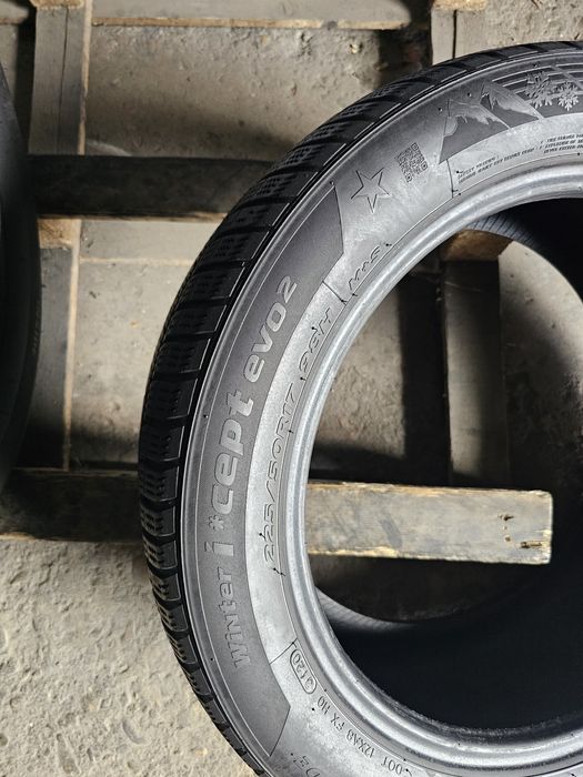 2 anvelope iarna 225 50 17 Hankook 6mm 2020