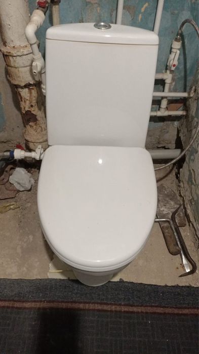 Продам унитаз в хорошем качестве