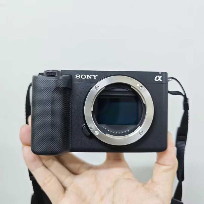 Камера Sony ZV-E1 Full-Frame (клетка SmallRig, кулер Ulanzi, 3 АКБ)