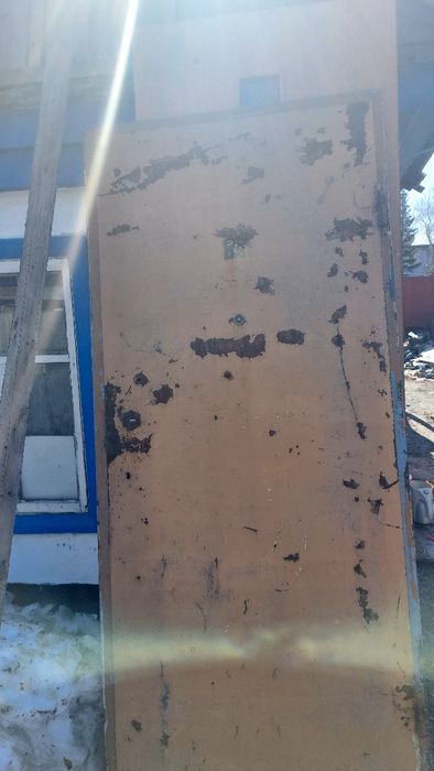 Продам дверь металлическую б/у
