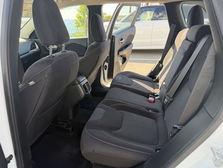 Vand Jeep Cherokee 4x4