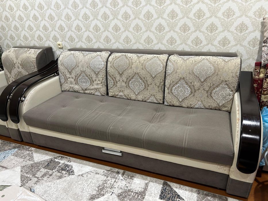 Диван в зал (б/у)