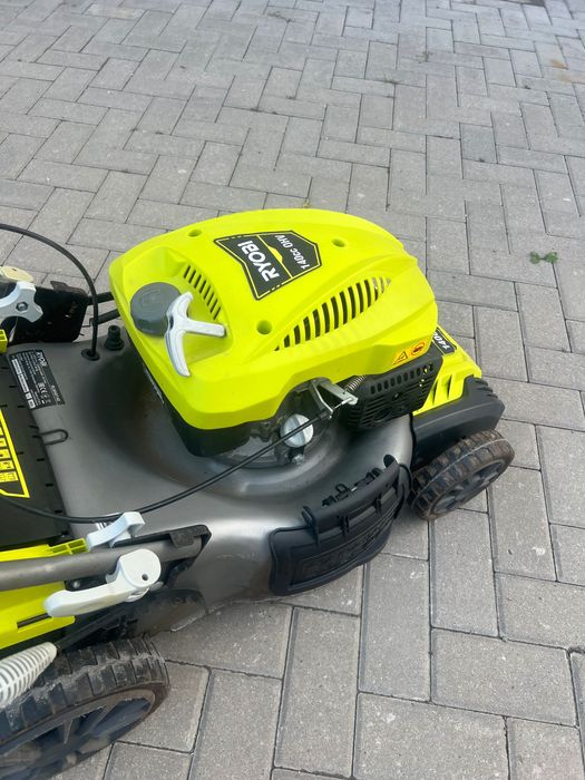 Газонокосилка бензиновая Ryobi