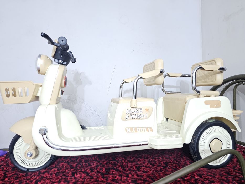 Электронная машина детская