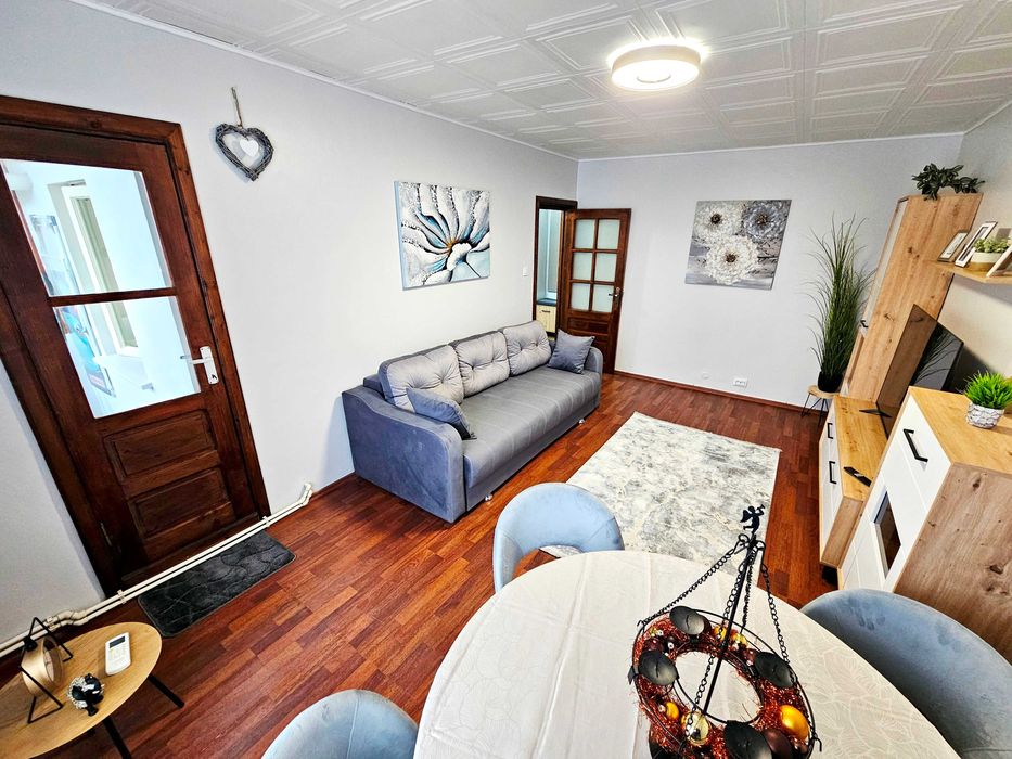 Apartament inchiriere , renovat , mobilat si utilat NOU