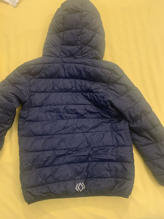 Geaca toamna/primavara matlasata marime 130/134 cm
