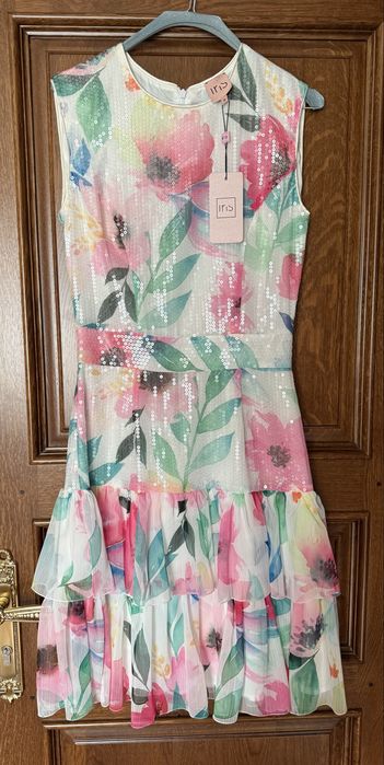 Рокля с пайети M