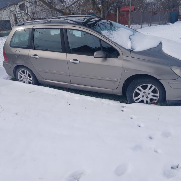 Пежо SW дизел 2003 г.