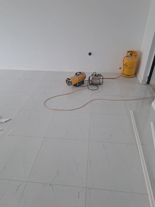 Ofer lucrări in construcții
