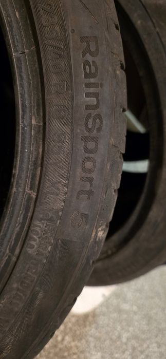 Продавам летни гуми Uniroyal 235/4018