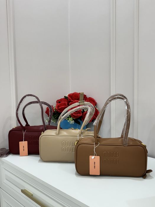 Тиімді бағада сумкалар ,МайклКорс ,ЛВ,Диор,D&G