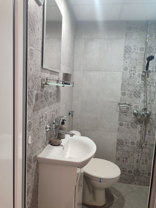 Дава се под наем Едностаен апартамент в Благоевград, Идеален център - 20 кв.м за 127.5 € - Снимка #5