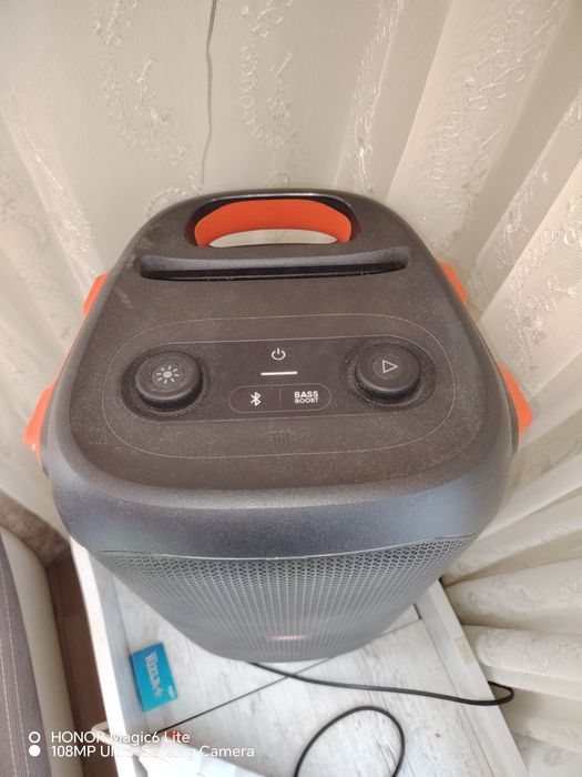 JBL parti box 110