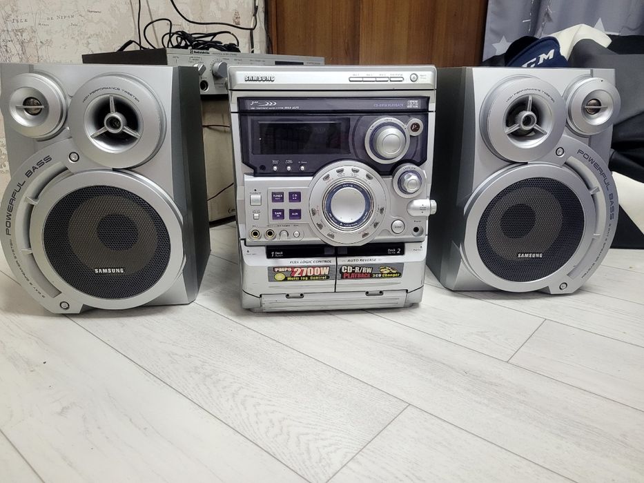 Продам магнитофон продам