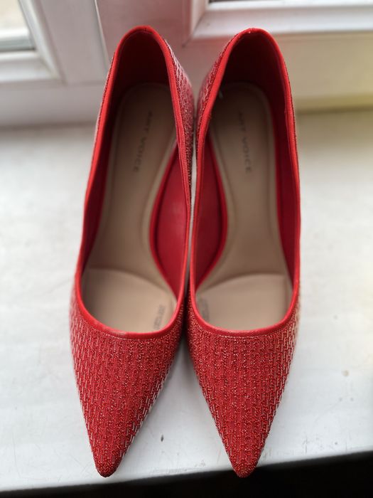 Туфли красные женские