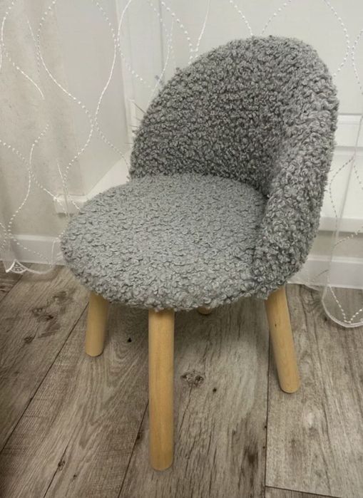 Детский стульчик из ткани букле