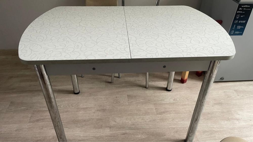 Двухспальная кровать