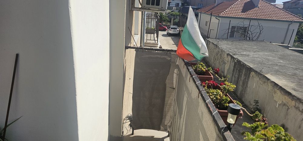 Продава се Тристаен апартамент в Варна, Виница - 75 кв.м за 2400 €/кв.м - Снимка #11