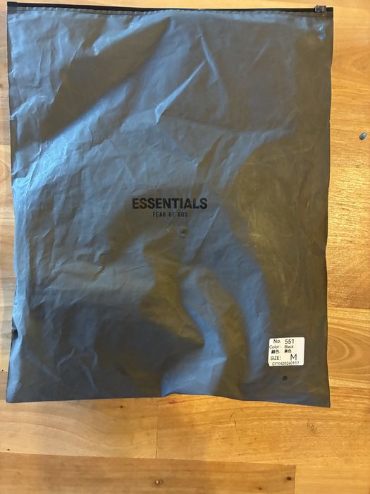pantaloni essentials