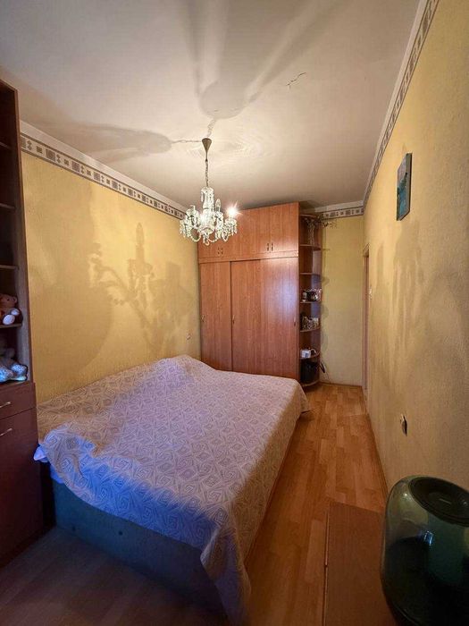 Продаю 3х комнатную на Ц1