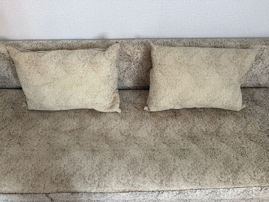 ДИВАН Б/У белый