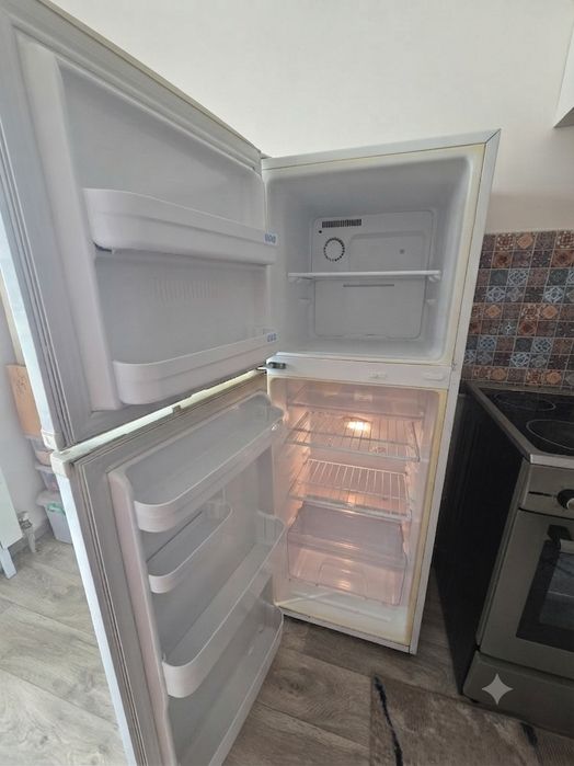 Продам холодильник LG