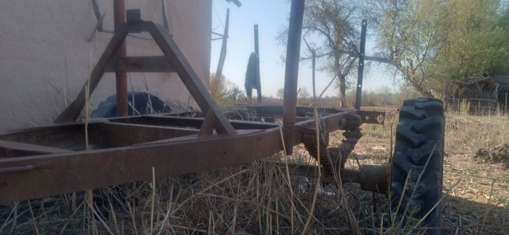 Eski tirkama ramasi sotiladi, arzon narxda.   Eski tirkama ramasi soti