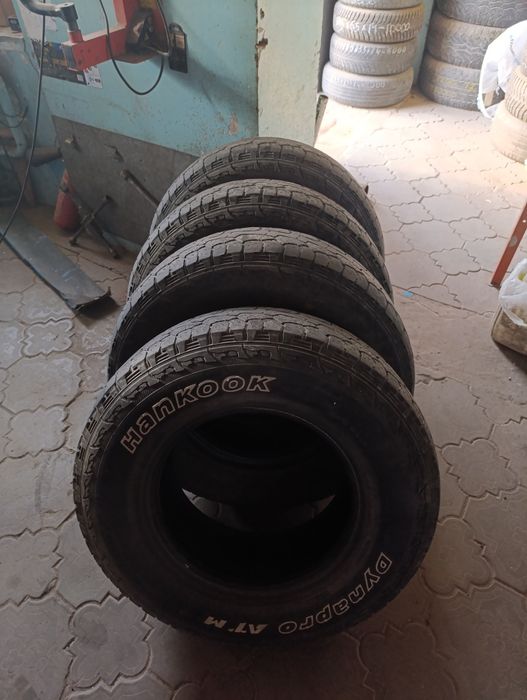235/75/15 продам комплект