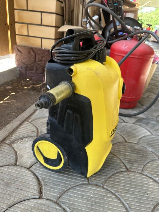 Продам Karcher K5
