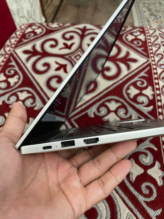 Huawei mate book d14