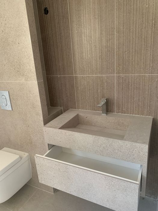 Бутиков умивалник мивка с шкаф за баня