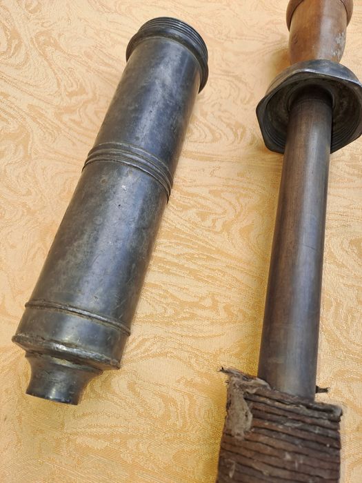 seringa veche cositor 56 cm