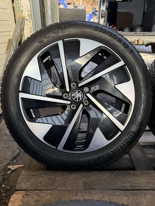 Jante originale VW Tiguan Tayron ID7 cu anvelope alseason 235/50 19