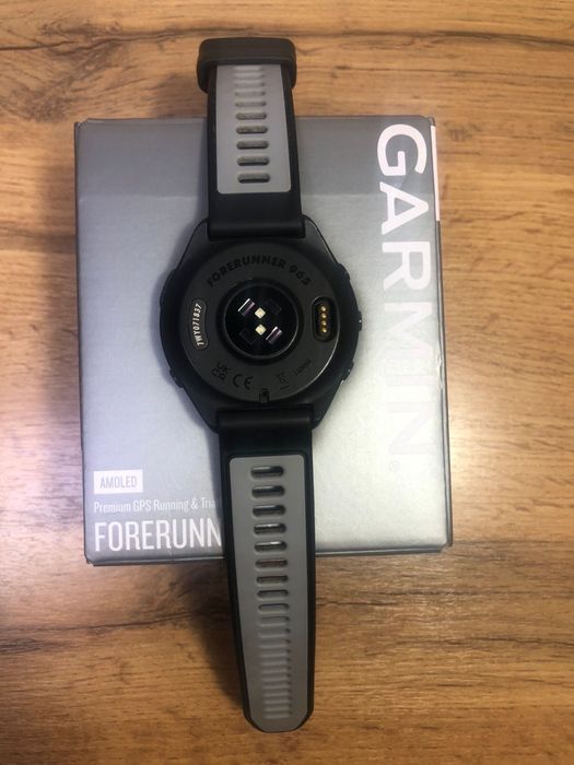 Часы Garmin Forerunner 965