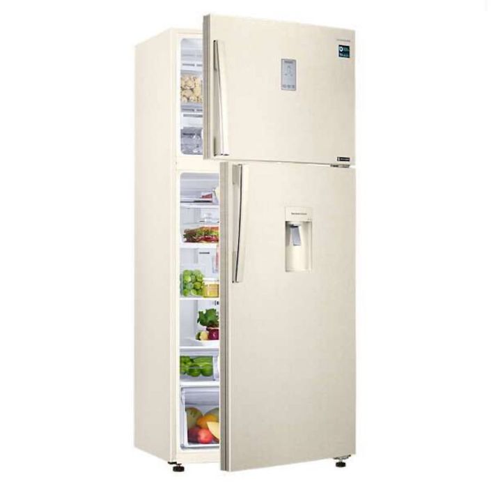 Холодильник Samsung